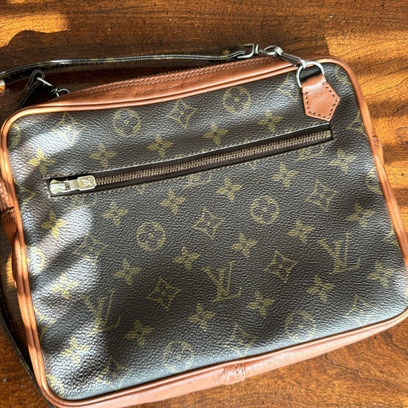 Louis Vuitton Marly crossbody - Picture 2 of 12